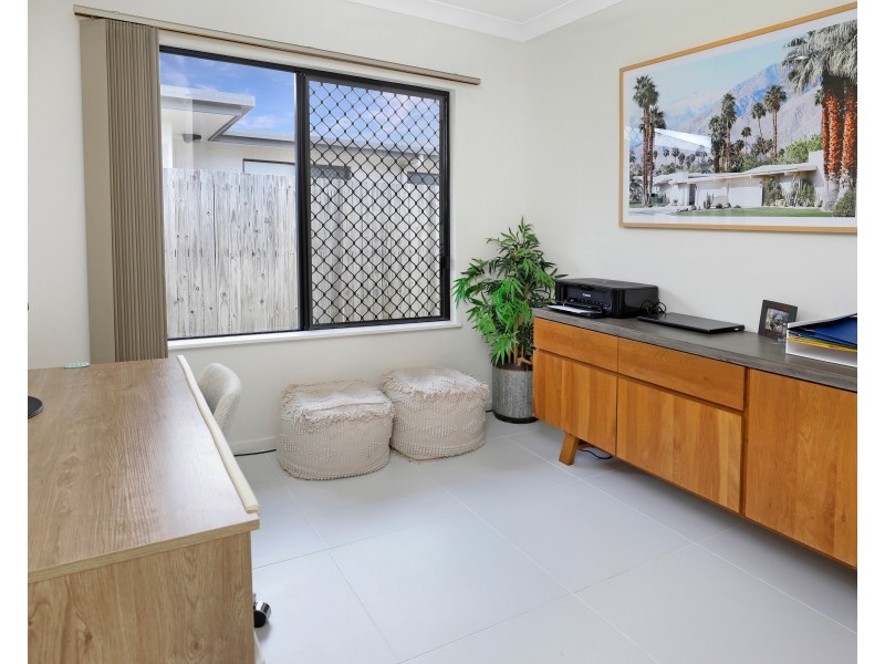 11 The Avenue, Trinity Park QLD 4879