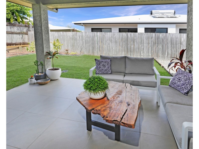 11 The Avenue, Trinity Park QLD 4879