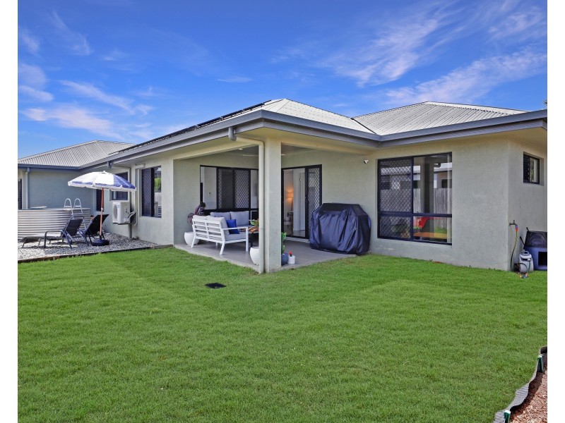 11 The Avenue, Trinity Park QLD 4879