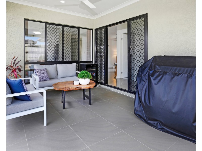 11 The Avenue, Trinity Park QLD 4879