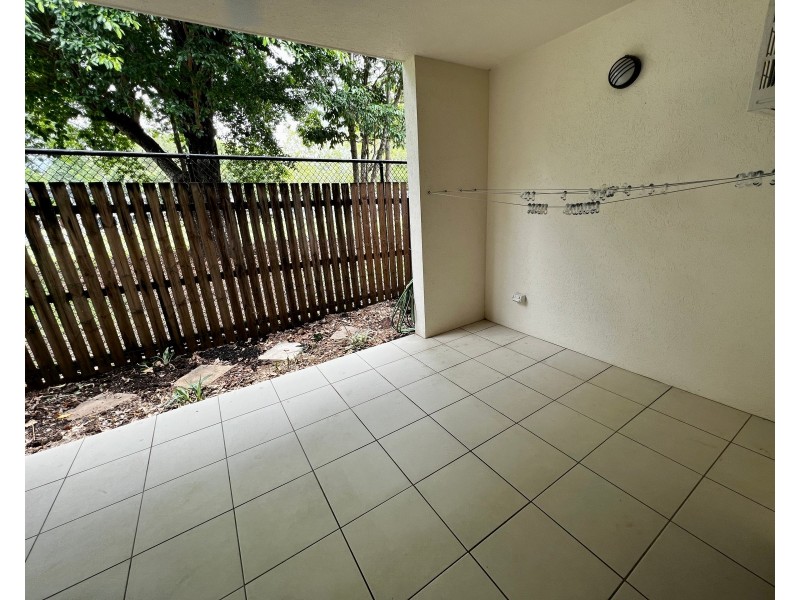 2/199 Kamerunga Road, Stratford QLD 4870