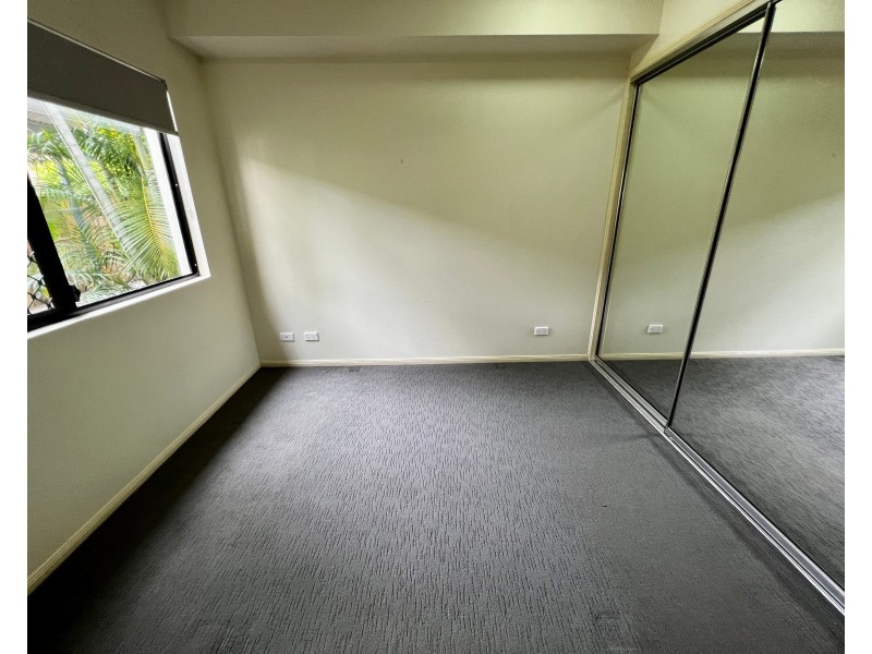 2/199 Kamerunga Road, Stratford QLD 4870