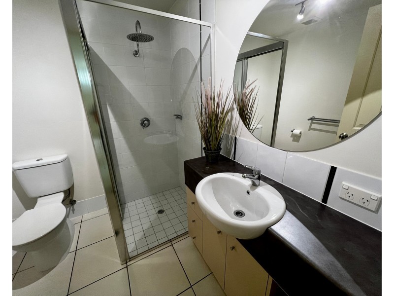 2/199 Kamerunga Road, Stratford QLD 4870