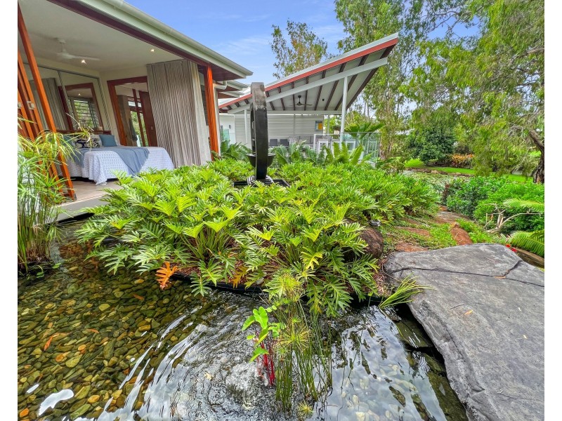 37 Freshwater Avenue, Palm Cove QLD 4879