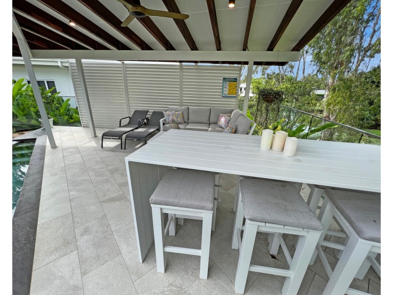 37 Freshwater Avenue, Palm Cove QLD 4879