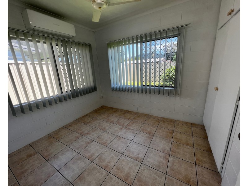 1/14 Armbrust Street, Manoora QLD 4870