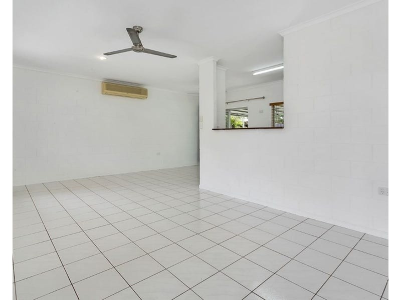 4 Queenscliff Close, Kewarra Beach QLD 4879