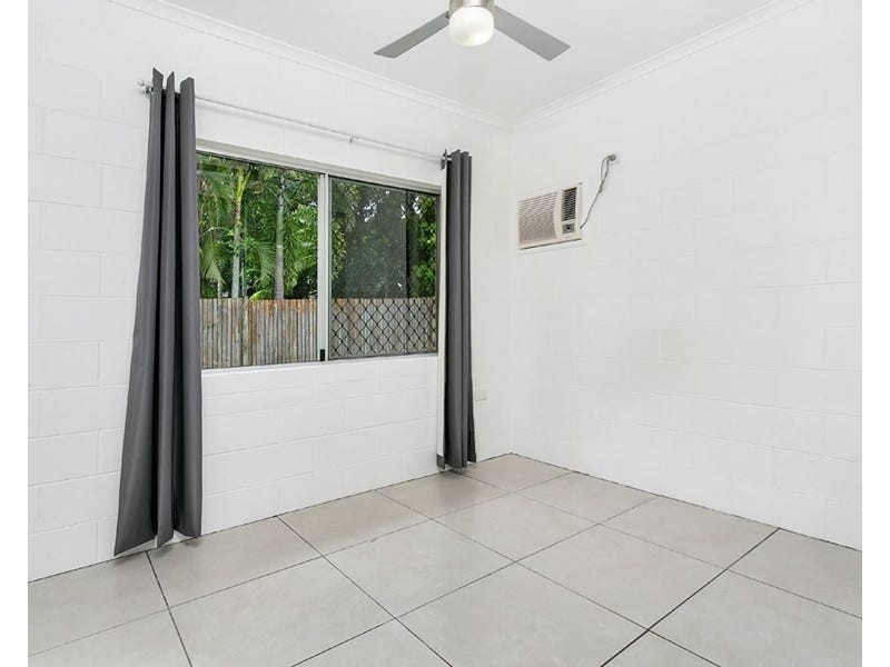 4 Queenscliff Close, Kewarra Beach QLD 4879