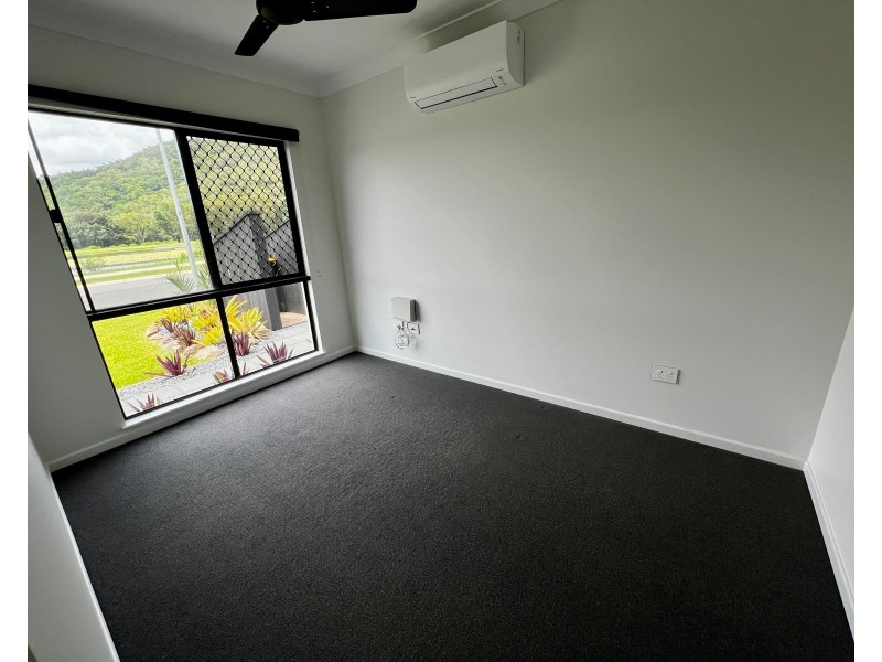 37 Lakeside Drive, Smithfield QLD 4878
