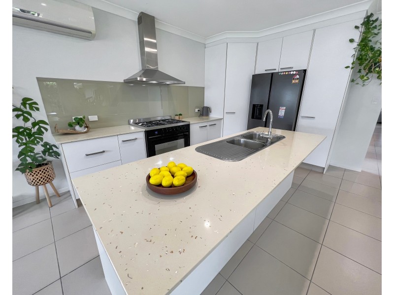 9 Limpet Close, Trinity Beach QLD 4879