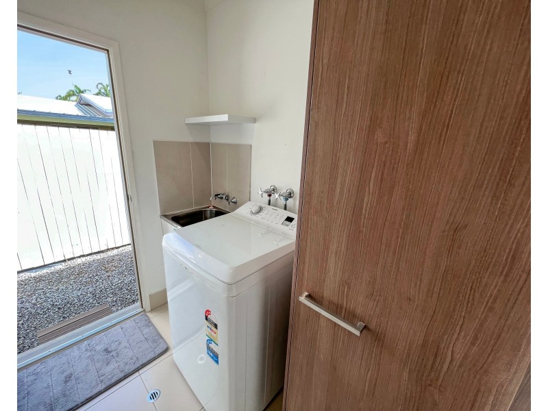 9 Limpet Close, Trinity Beach QLD 4879