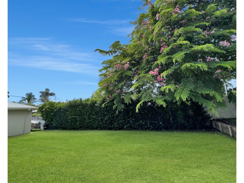 9 Limpet Close, Trinity Beach QLD 4879