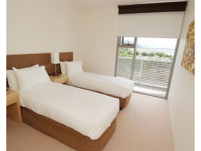 33/1 Marlin Parade, Cairns City QLD 4870