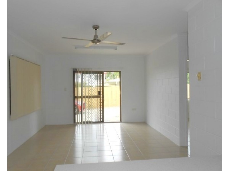 2/23 Marino Street, Whitfield QLD 4870