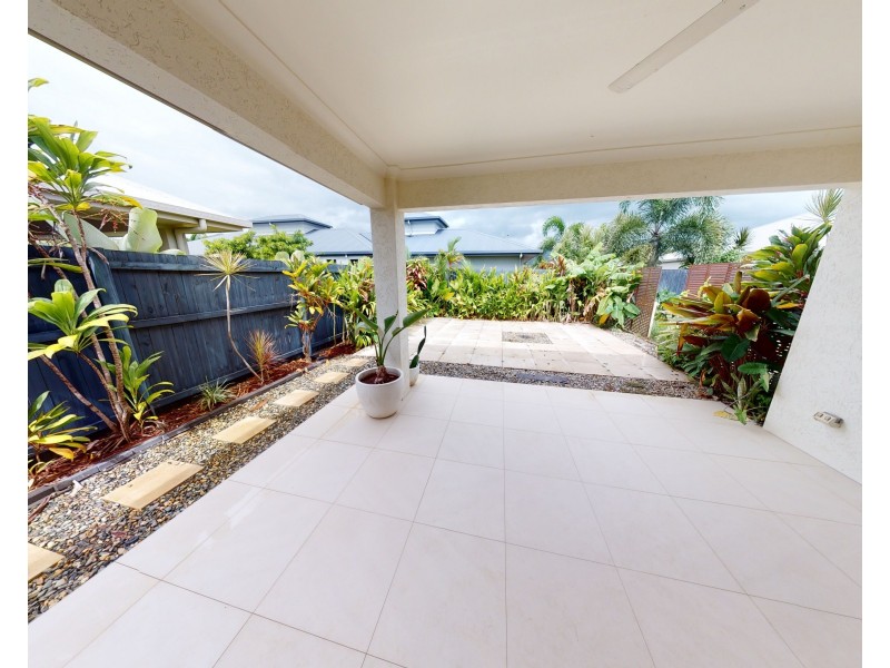 12 Starcke Trail, Smithfield QLD 4878