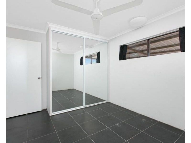 1/43 Sandown Close, Woree QLD 4868