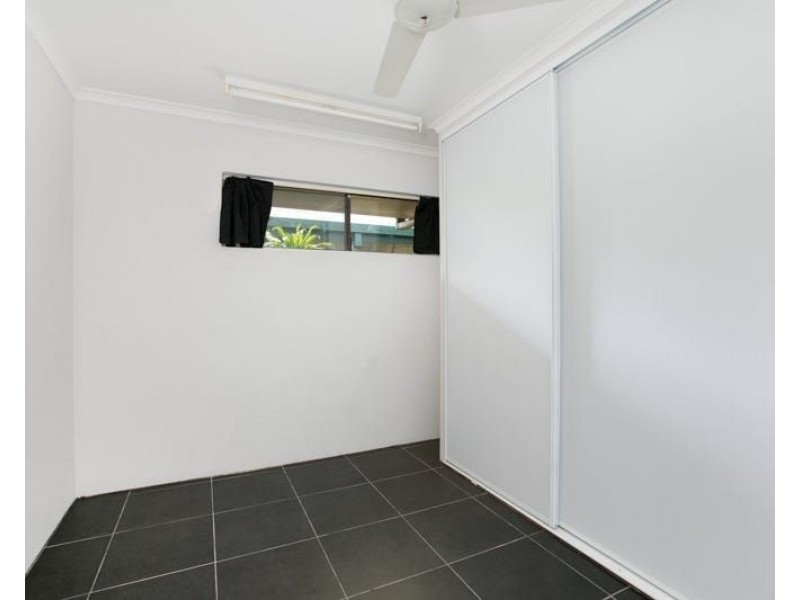1/43 Sandown Close, Woree QLD 4868