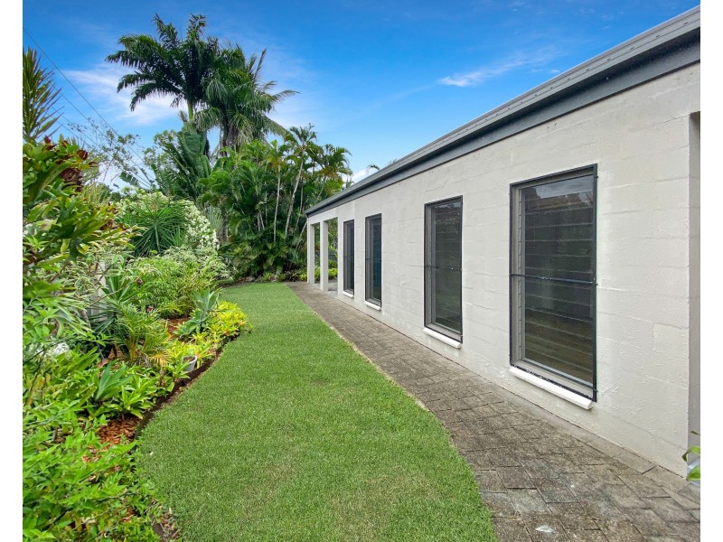 21 Rudder Street, Clifton Beach QLD 4879