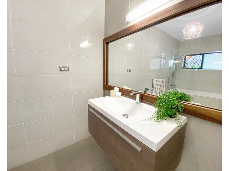 21 Rudder Street, Clifton Beach QLD 4879