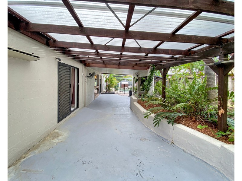 21 Rudder Street, Clifton Beach QLD 4879