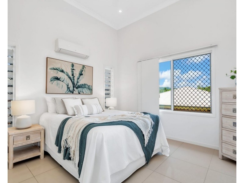 62 McFarlane Drive, Kanimbla QLD 4870