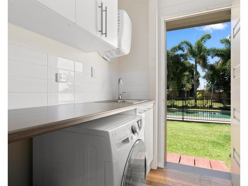 82-84 Toogood Road, Woree QLD 4868