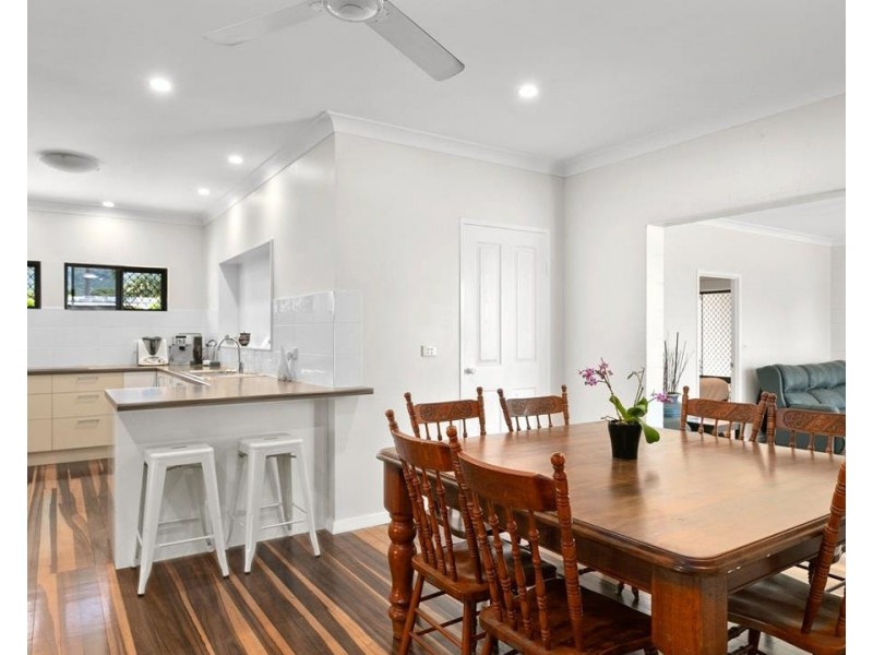 82-84 Toogood Road, Woree QLD 4868