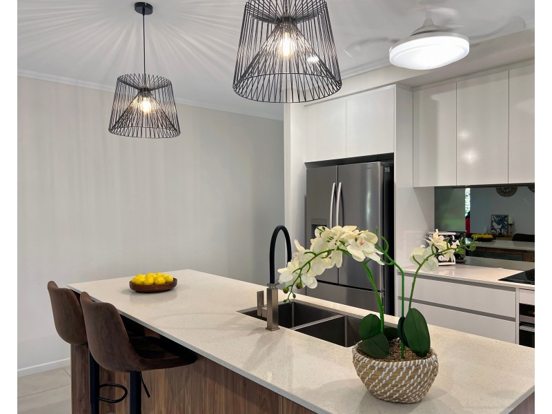 17 Pfeiffer Place, Smithfield QLD 4878