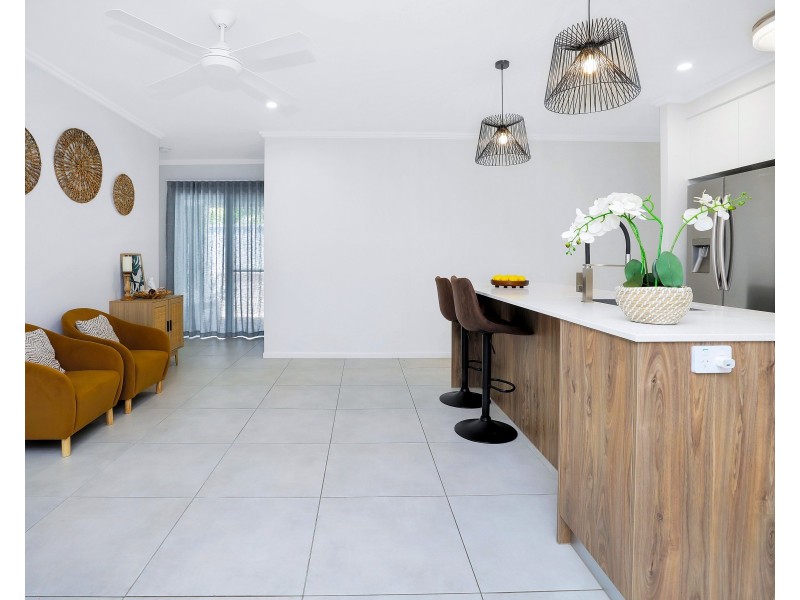 17 Pfeiffer Place, Smithfield QLD 4878