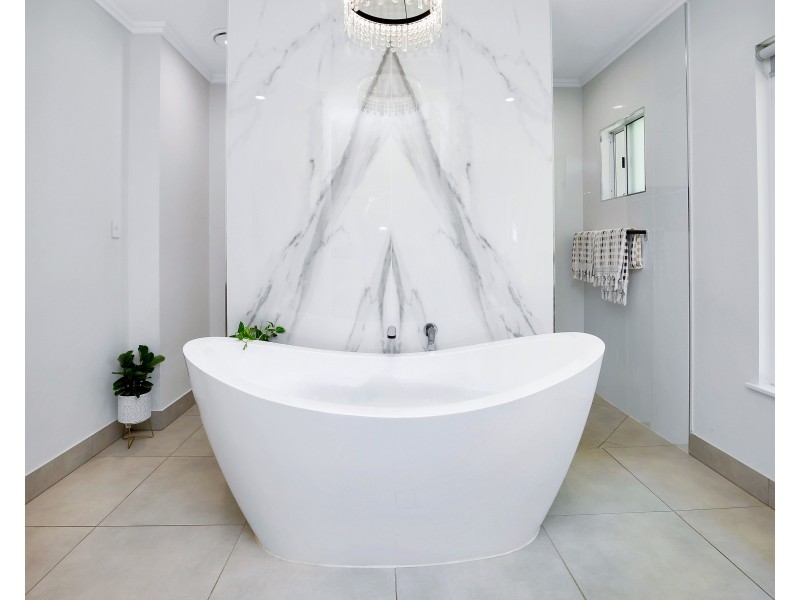 17 Pfeiffer Place, Smithfield QLD 4878