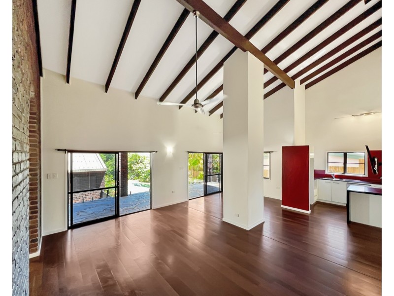 10 Ferntree Close, Brinsmead QLD 4870