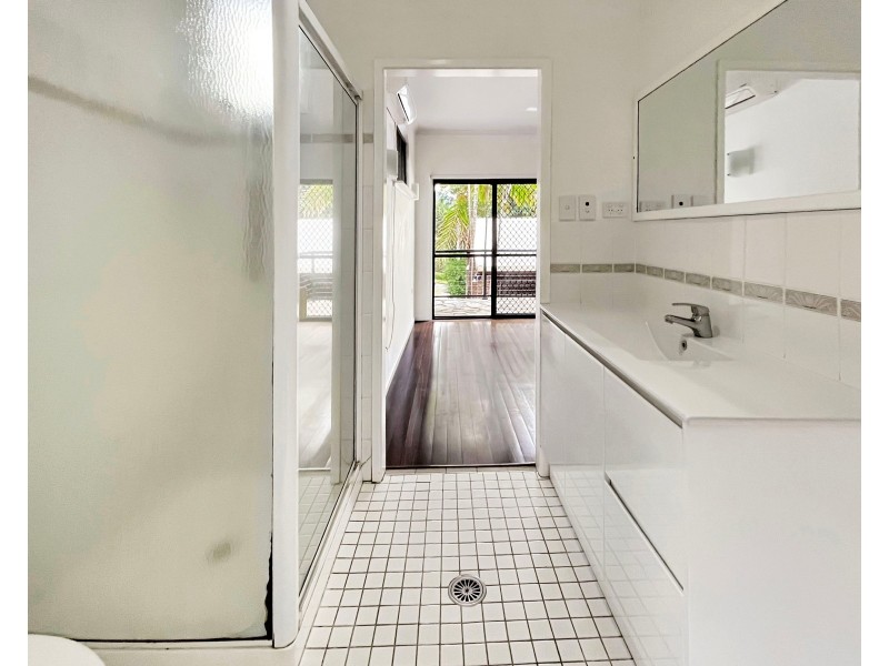 10 Ferntree Close, Brinsmead QLD 4870