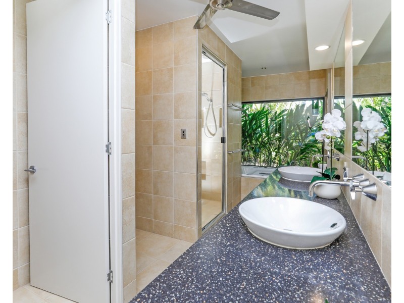 5 Bramble Street, Clifton Beach QLD 4879