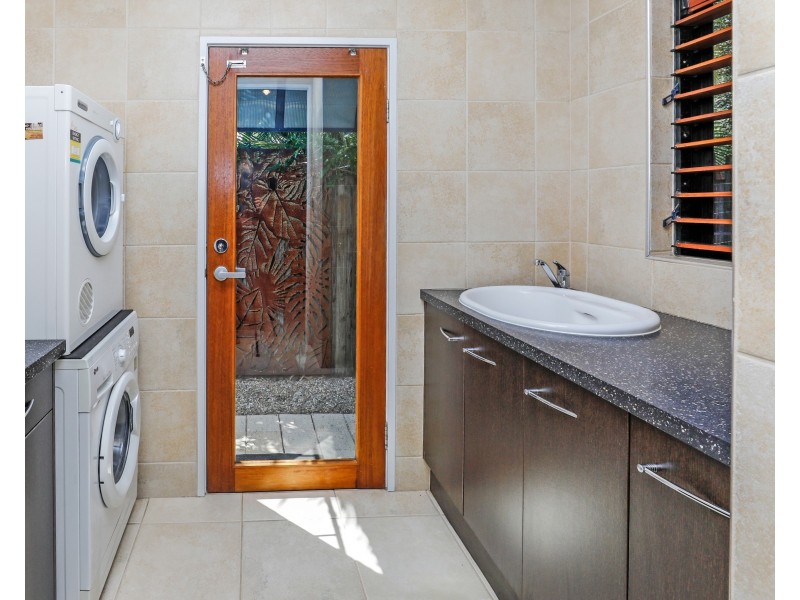 5 Bramble Street, Clifton Beach QLD 4879