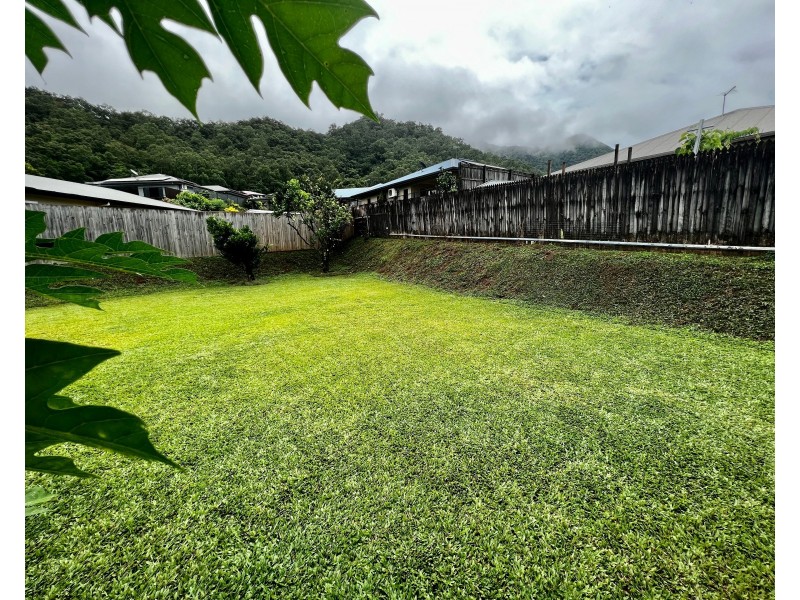 6 Spray Close, Mount Sheridan QLD 4868