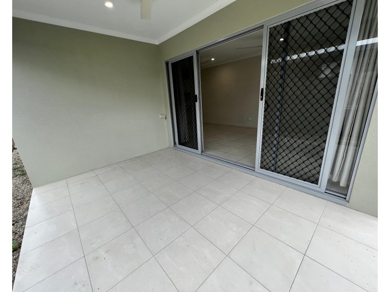 2/6 Starcke Trail, Smithfield QLD 4878