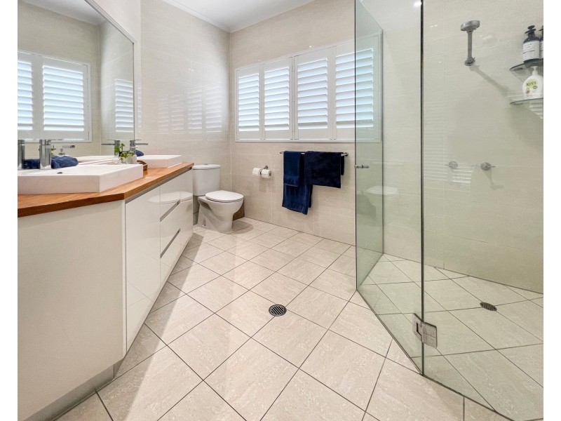 6 Flynn Close, Clifton Beach QLD 4879