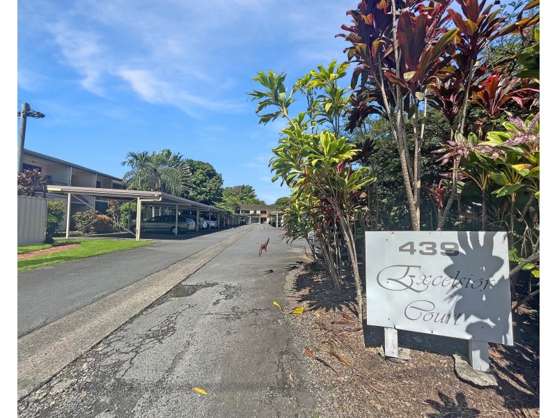 4/439-443 Severin Street, Manunda QLD 4870