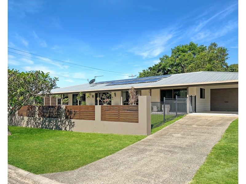 1-3 Escape Close, Clifton Beach QLD 4879