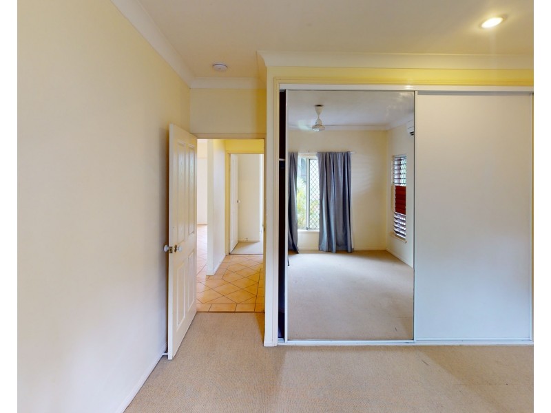 5/4-10 Hedley Close, Redlynch QLD 4870