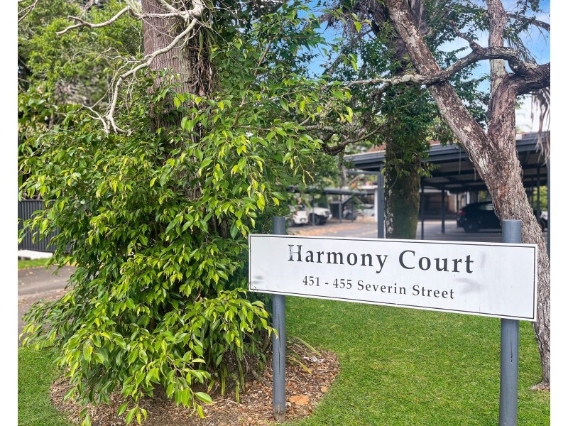 16/451-455 Severin Street, Manunda QLD 4870