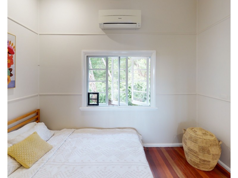 31-33 Hardwick Street, Stratford QLD 4870