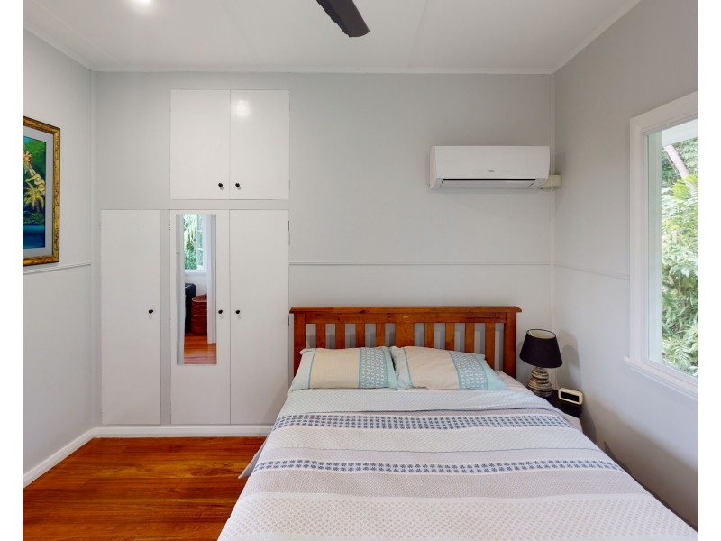 31-33 Hardwick Street, Stratford QLD 4870