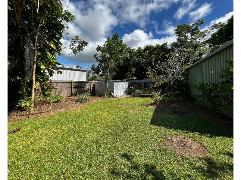 13 Cairnwell Street, Smithfield QLD 4878