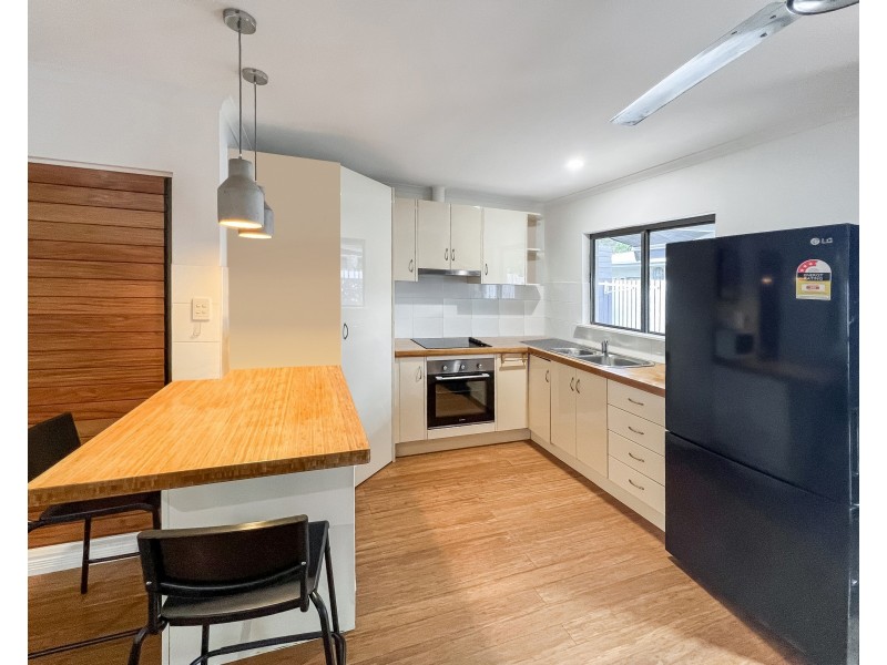 2/14 Narelle Close, Yorkeys Knob QLD 4878