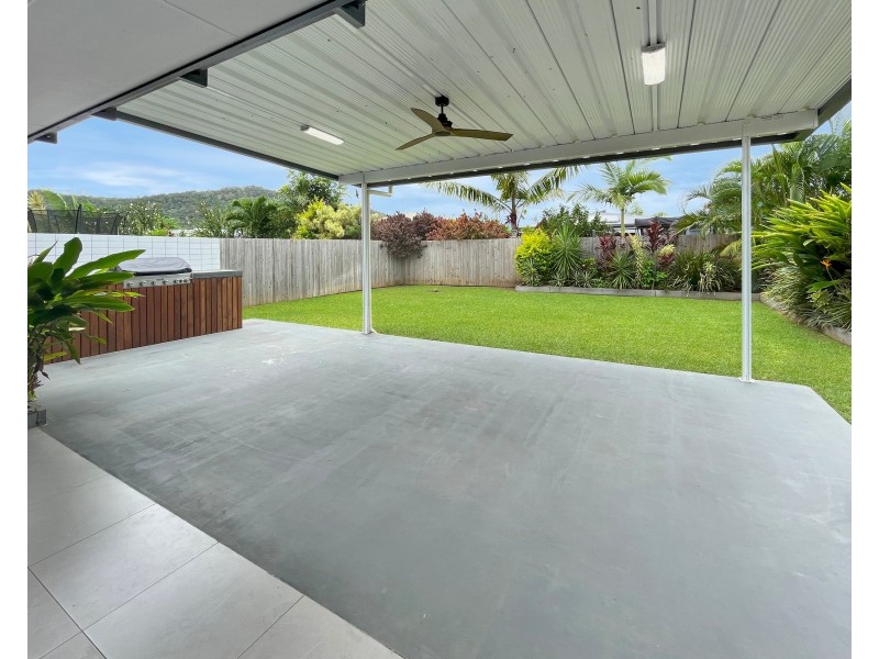 15 Bulleringa Loop, Mount Peter QLD 4869