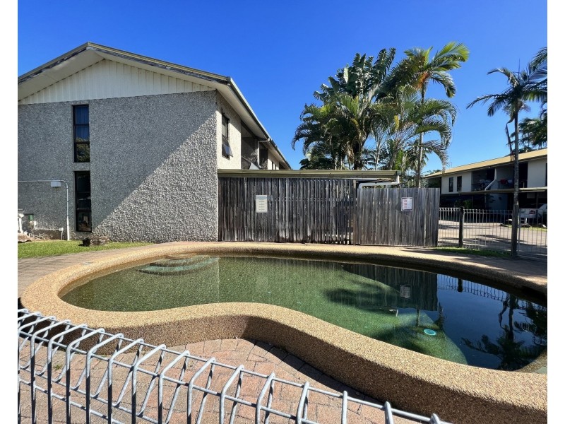 6/7 Pioneer Street, Manoora QLD 4870