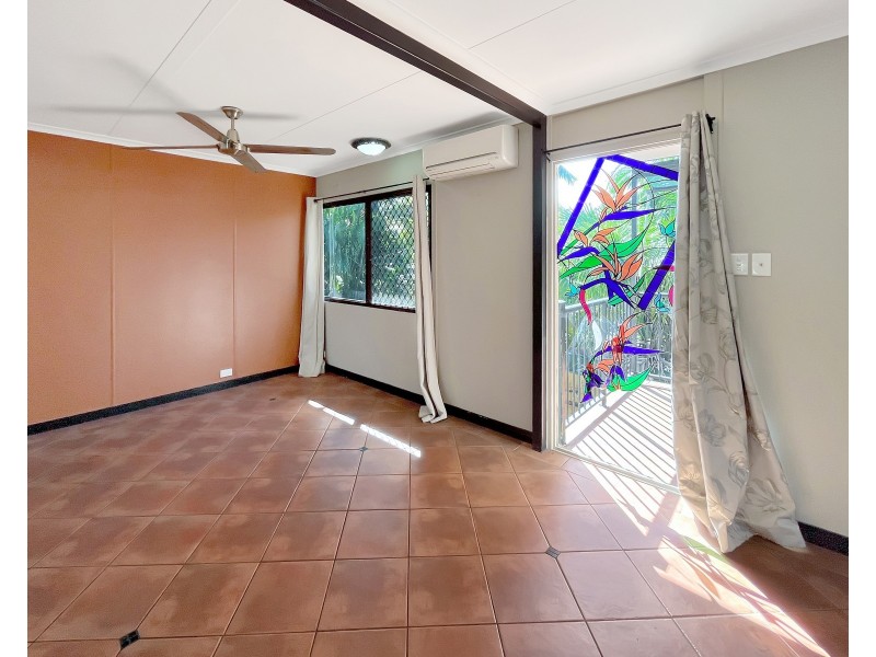 50 Oleander Street, Holloways Beach QLD 4878