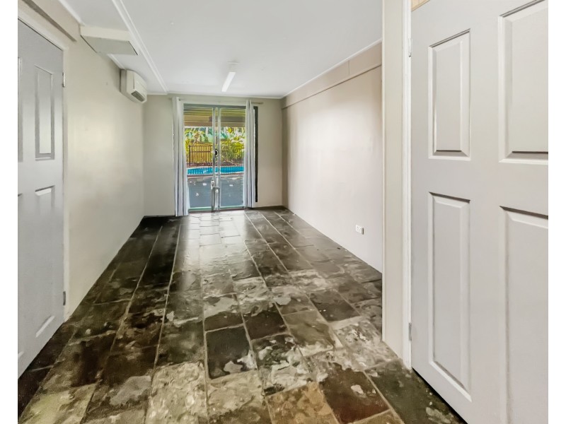 50 Oleander Street, Holloways Beach QLD 4878