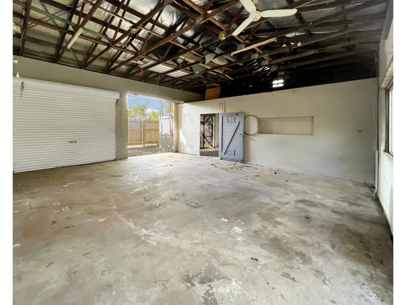 50 Oleander Street, Holloways Beach QLD 4878